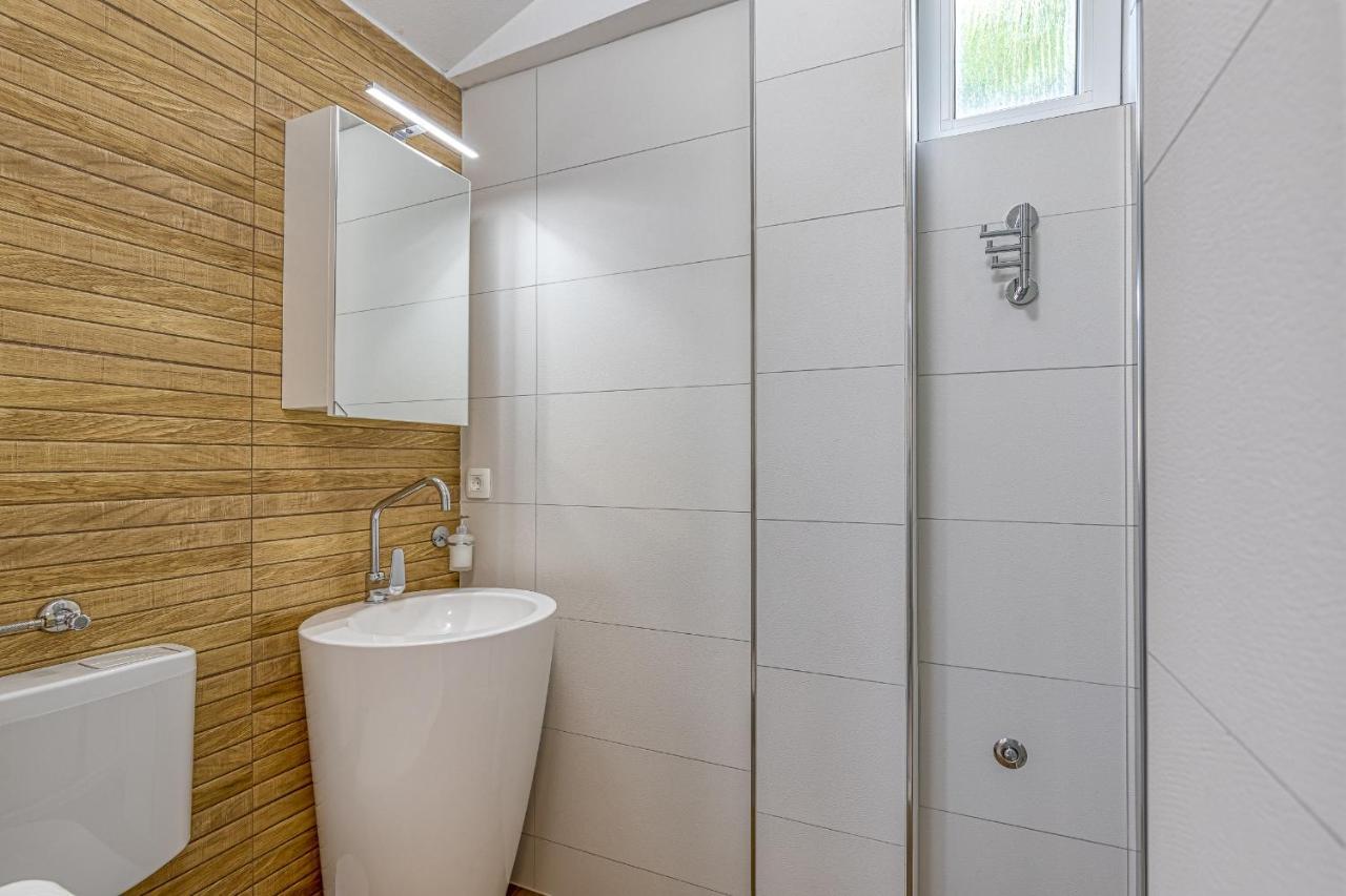 Apartments Hrestak Porec Exterior photo